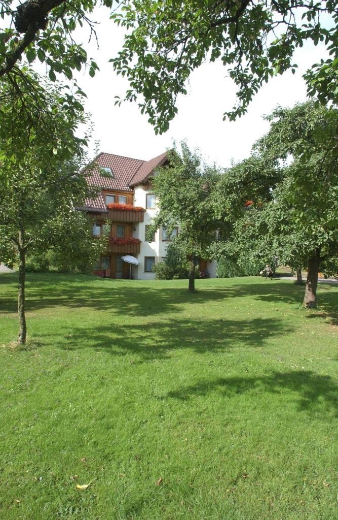 Landgasthof Löwen Neubulach Exteriör bild